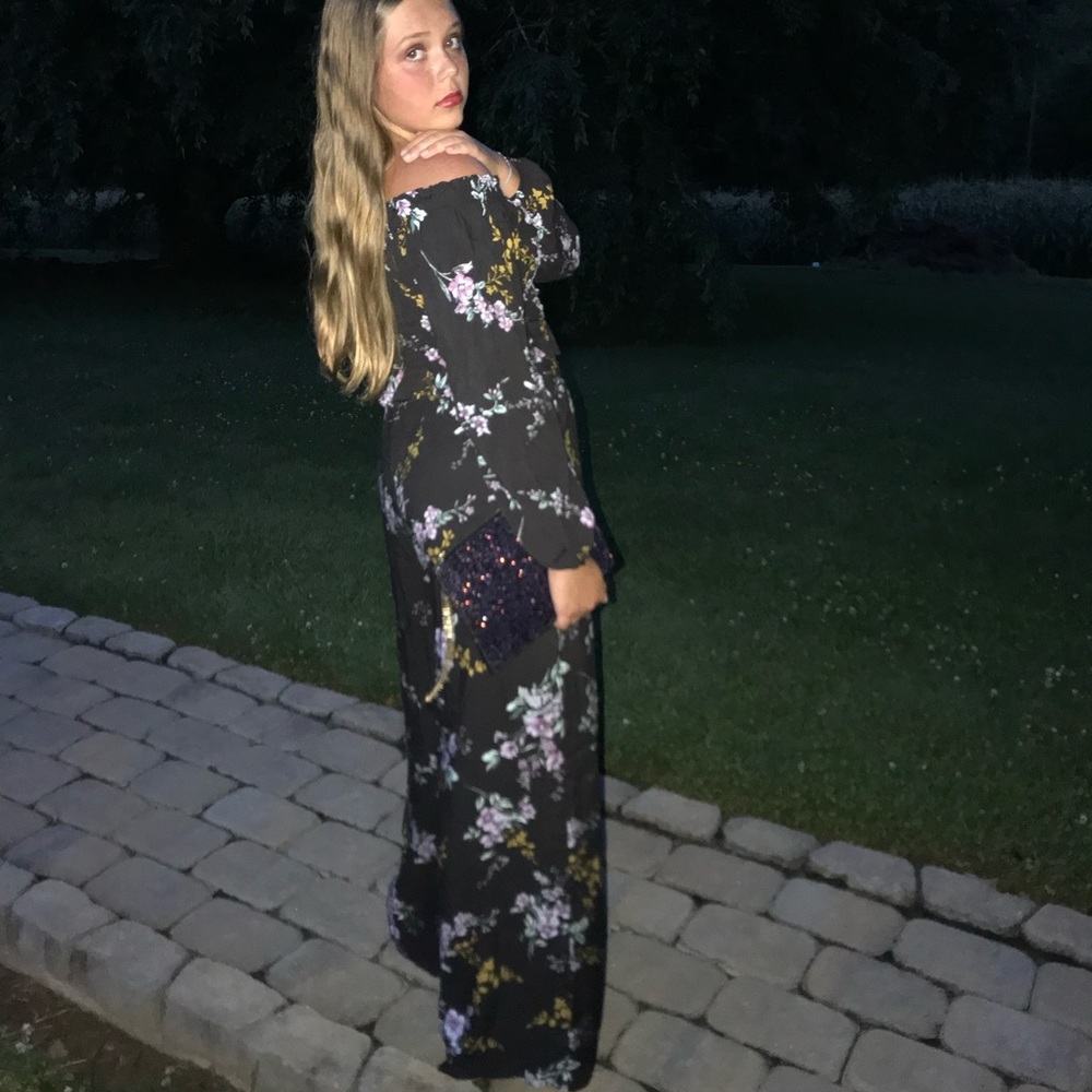 Matching outfit - Picture 9 of 10